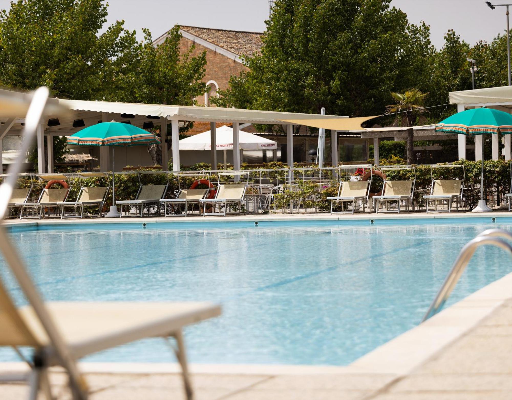 Camping Classe Village Lido di Dante Exteriér fotografie