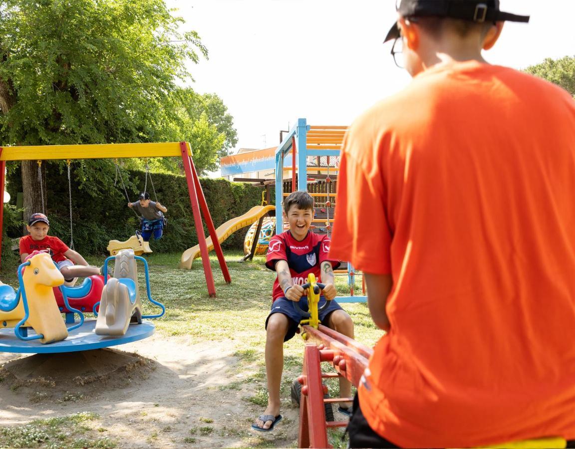 Camping Classe Village Lido di Dante Exteriér fotografie